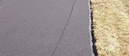 Asphalt crack repair